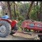 নদীর পাড়ের মাটি কাঁটছে অসাধু ব্যবসায়ীরা